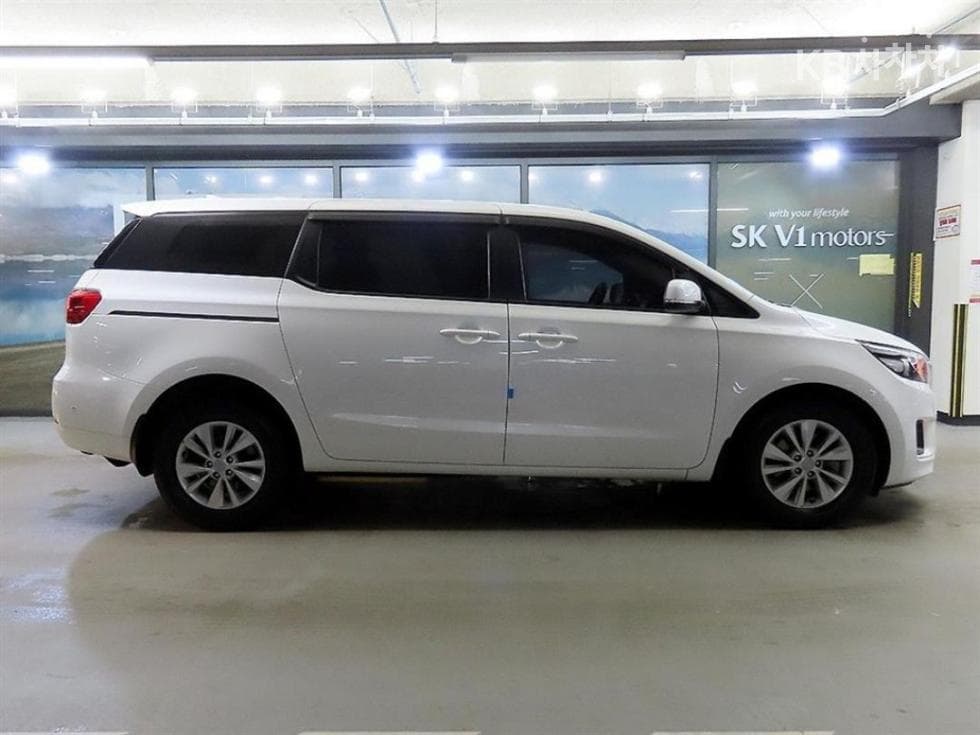 Kia All New Carnival6Seater승 2.2 Diesel 휠체어 리프트 - 18