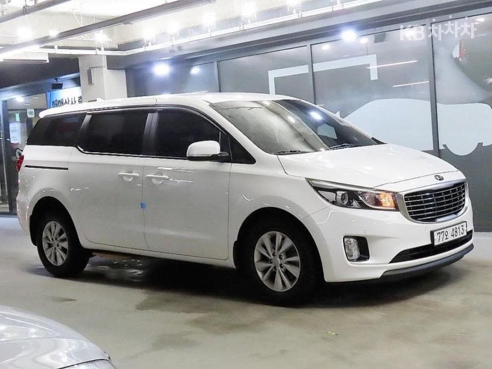 Kia All New Carnival6Seater승 2.2 Diesel 휠체어 리프트 - 2