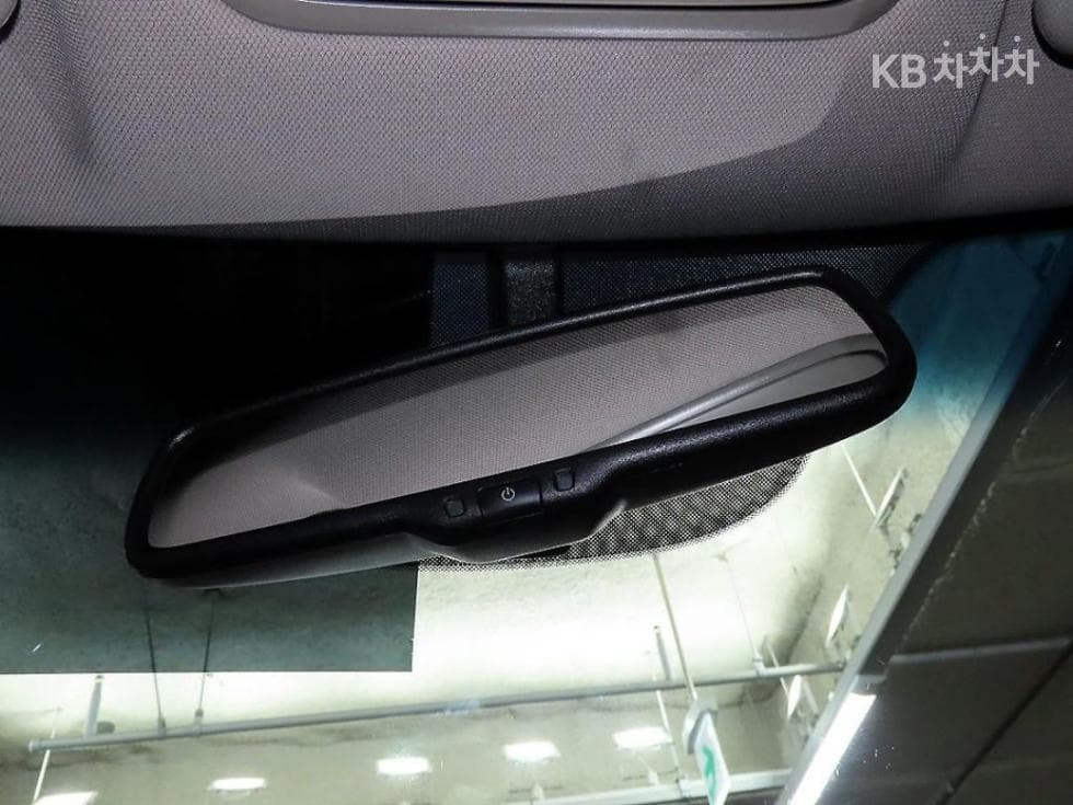Kia All New Carnival6Seater승 2.2 Diesel 휠체어 리프트 - 15