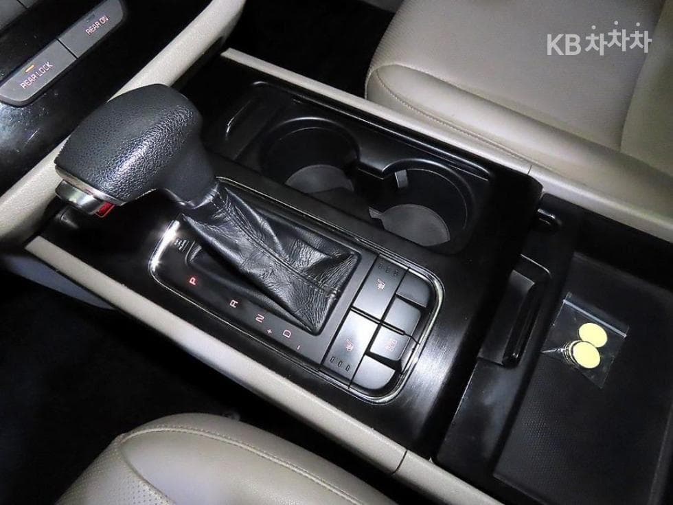 Kia All New Carnival6Seater승 2.2 Diesel 휠체어 리프트 - 10