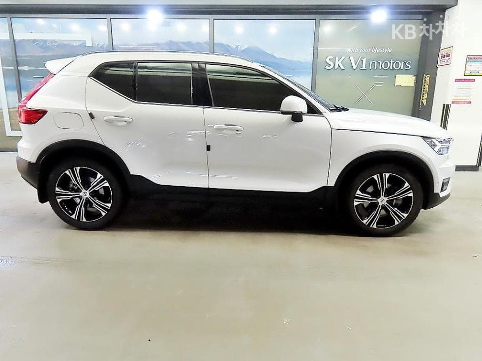 Volvo XC40B4 AWD Inscription - 3