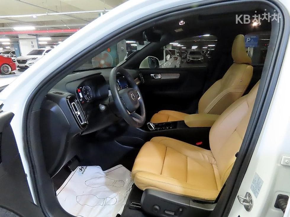 Volvo XC40B4 AWD Inscription - 6
