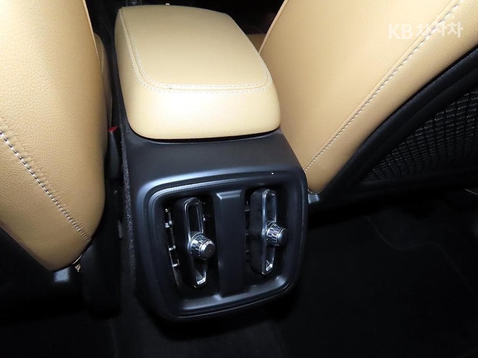 Volvo XC40B4 AWD Inscription - 14