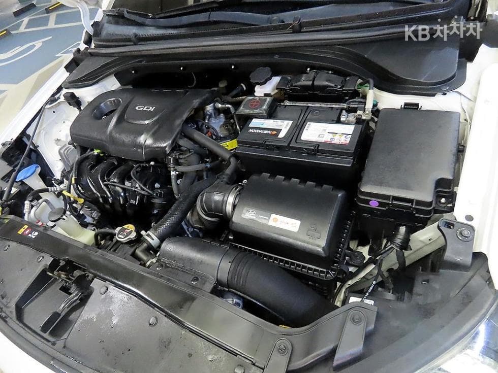 Хюндай Avante (Elantra)AD1.6 GDi Value Plus - 19