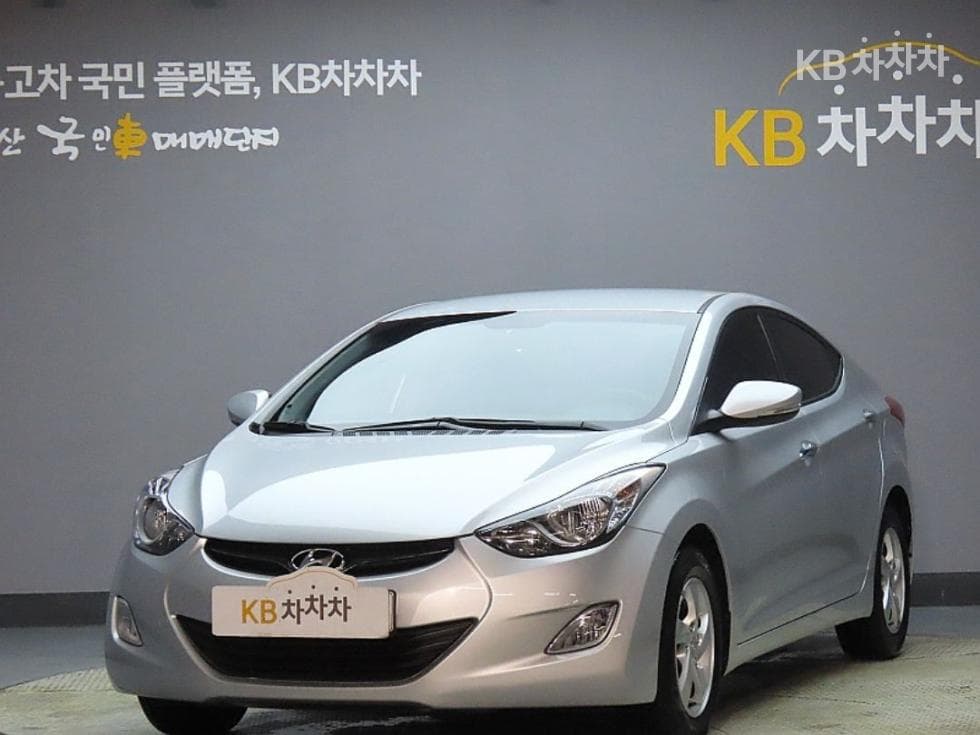 Hyundai Avante (Elantra)MD M16 GDi LUXURY - Image 1