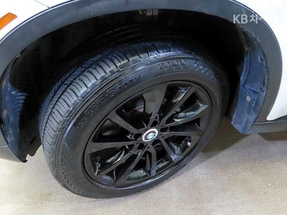 BMW X6(F16)xDrive 35i Стандартен - 20