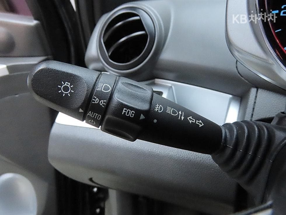GM Korea Chevrolet SparkSpark S LT - 14
