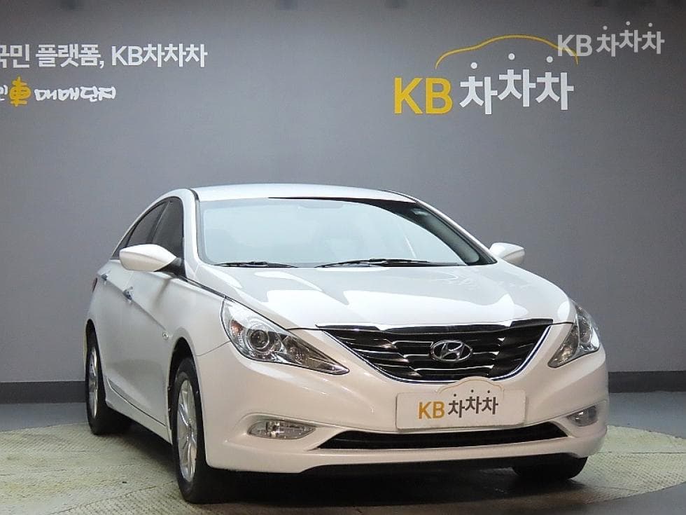 Hyundai YFSonataLPi Premiere - 3