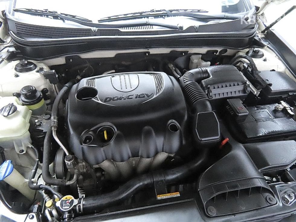 Hyundai YFSonataLPi Premiere - 7