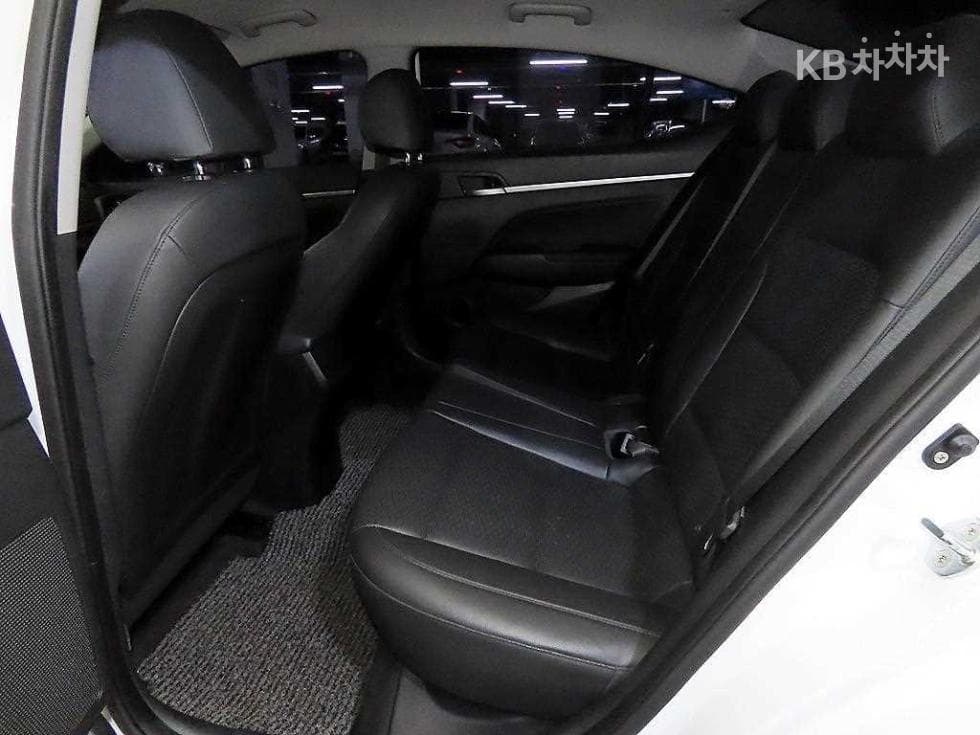 Хюндай The New (фейслифт) Avante (Elantra) ADSmartstream G1.6 Стил - 7