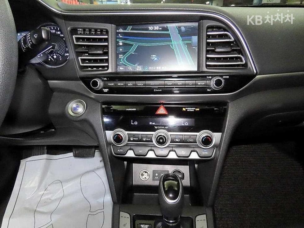 Хюндай The New (фейслифт) Avante (Elantra) ADSmartstream G1.6 Стил - 11