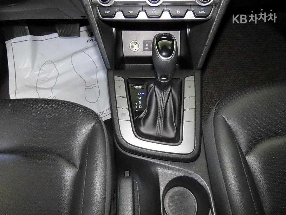 Хюндай The New (фейслифт) Avante (Elantra) ADSmartstream G1.6 Стил - 12