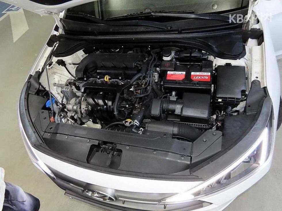Хюндай The New (фейслифт) Avante (Elantra) ADSmartstream G1.6 Стил - 17