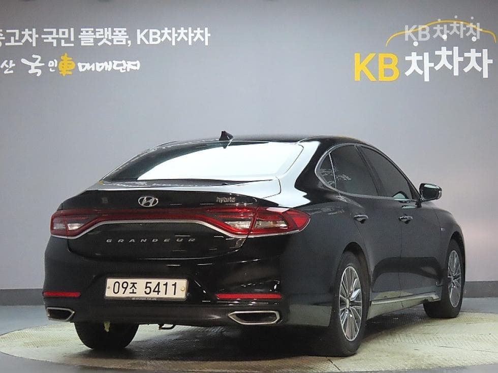 Hyundai Grandeur (Azera)IG HybridExclusive Special (special feature/edition) - 2