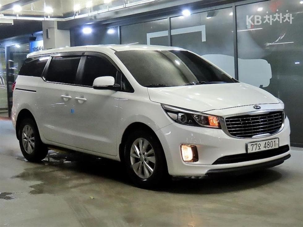 Киа All New Канивал 6Местен승 2.2 Дизел 휠체어 리프트 - Image 1