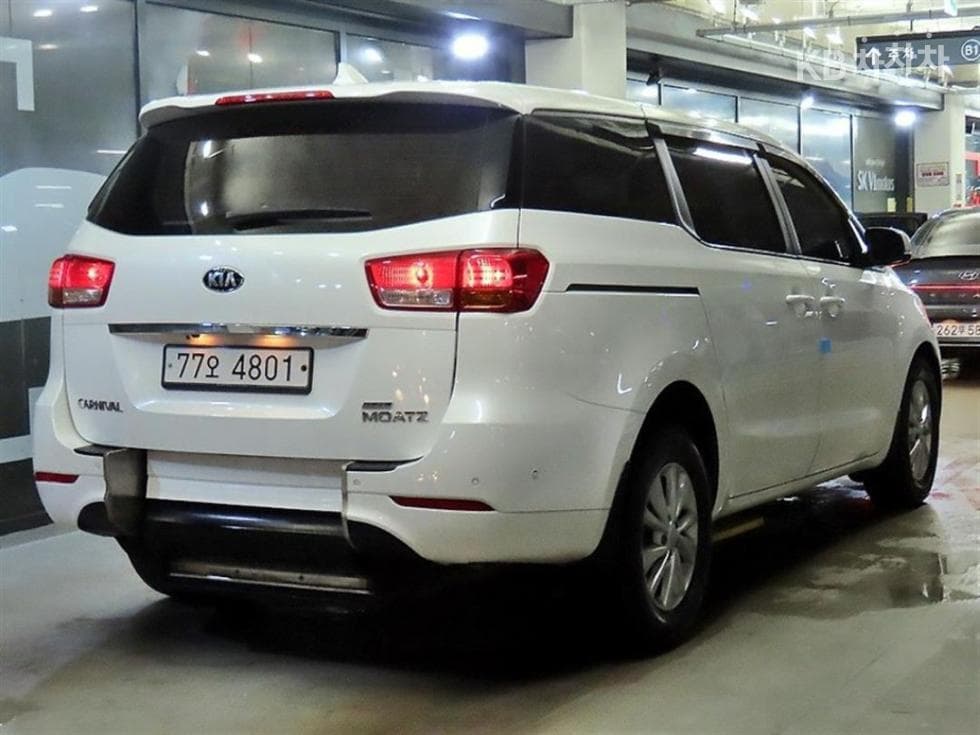 Киа All New Канивал6Местен승 2.2 Дизел 휠체어 리프트 - 4