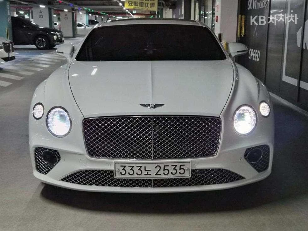 벤틀리 Нов 컨티넨탈 GT V8 4.0 Стандартен - Image 1