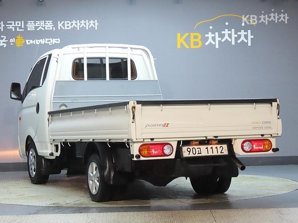 Hyundai Porter 2Extra Long Super Cab CRDi HI-SUP High-end Type - 4