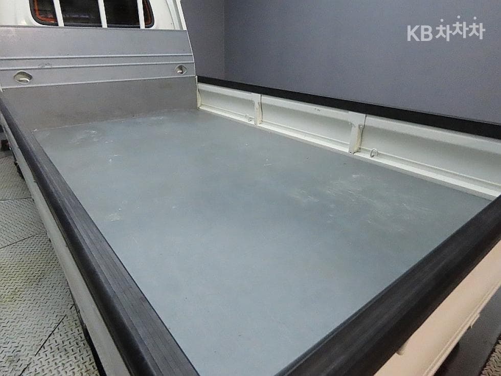 Hyundai Porter 2Extra Long Super Cab CRDi HI-SUP High-end Type - 19