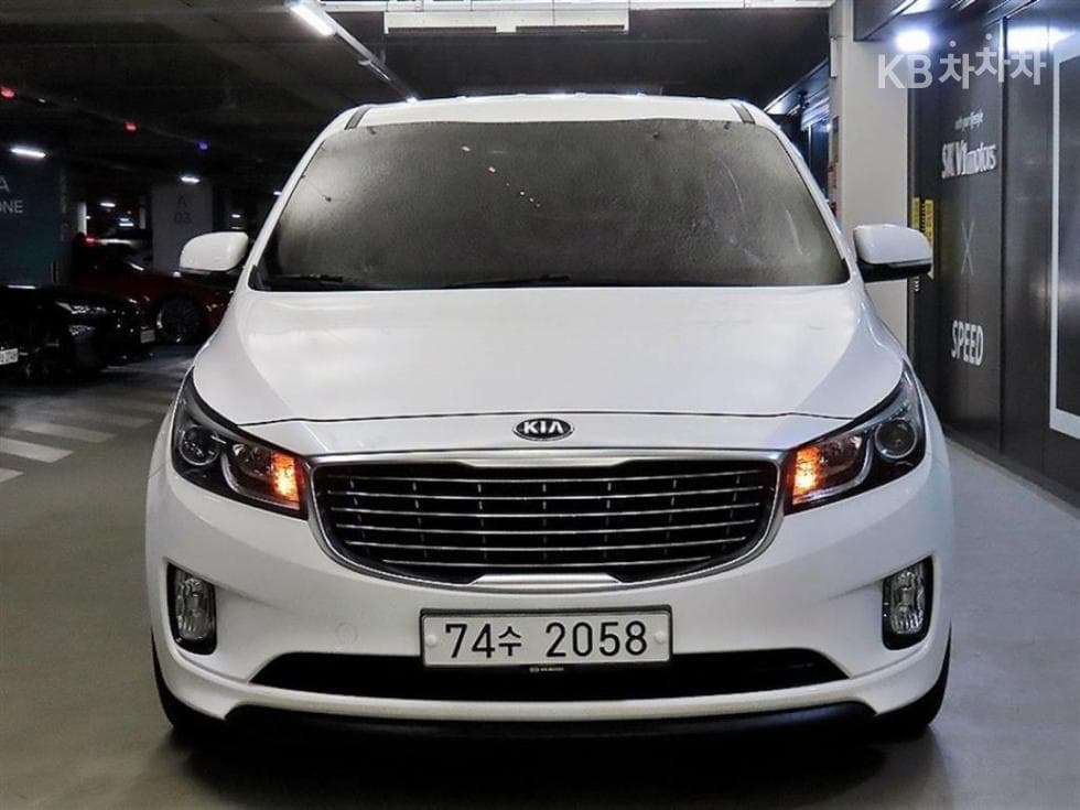 Киа All New Канивал6Местен승 2.2 Дизел 휠체어 리프트 - 2