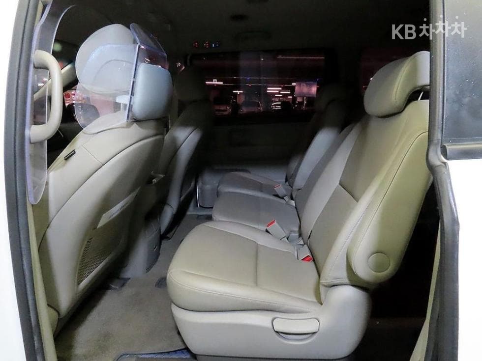 Киа All New Канивал6Местен승 2.2 Дизел 휠체어 리프트 - 15