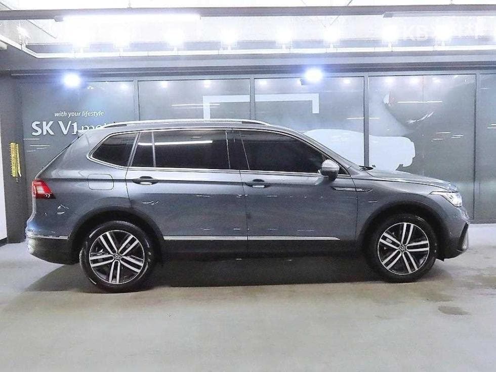 Volkswagen Tiguan Allspace2.0 Turbocharged Stratified Injection (VW) Prestige - 3
