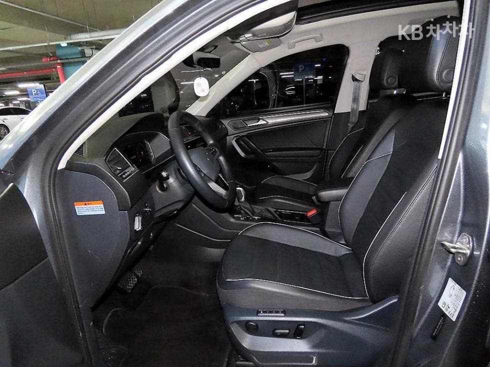 Volkswagen Tiguan Allspace2.0 Turbocharged Stratified Injection (VW) Prestige - 6