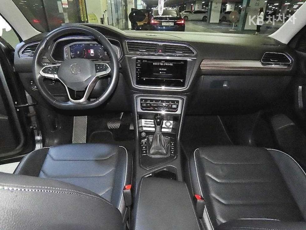 Volkswagen Tiguan Allspace2.0 Turbocharged Stratified Injection (VW) Prestige - 10