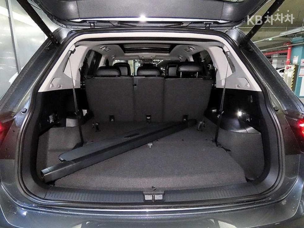 Volkswagen Tiguan Allspace2.0 Turbocharged Stratified Injection (VW) Prestige - 17