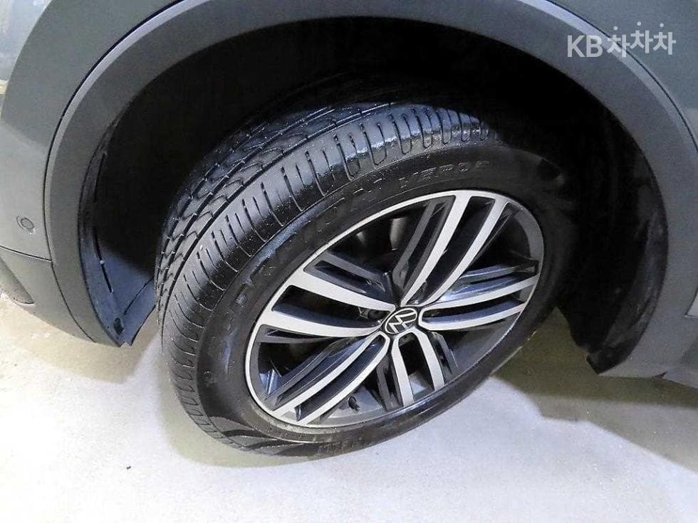 Volkswagen Tiguan Allspace2.0 Turbocharged Stratified Injection (VW) Prestige - 20