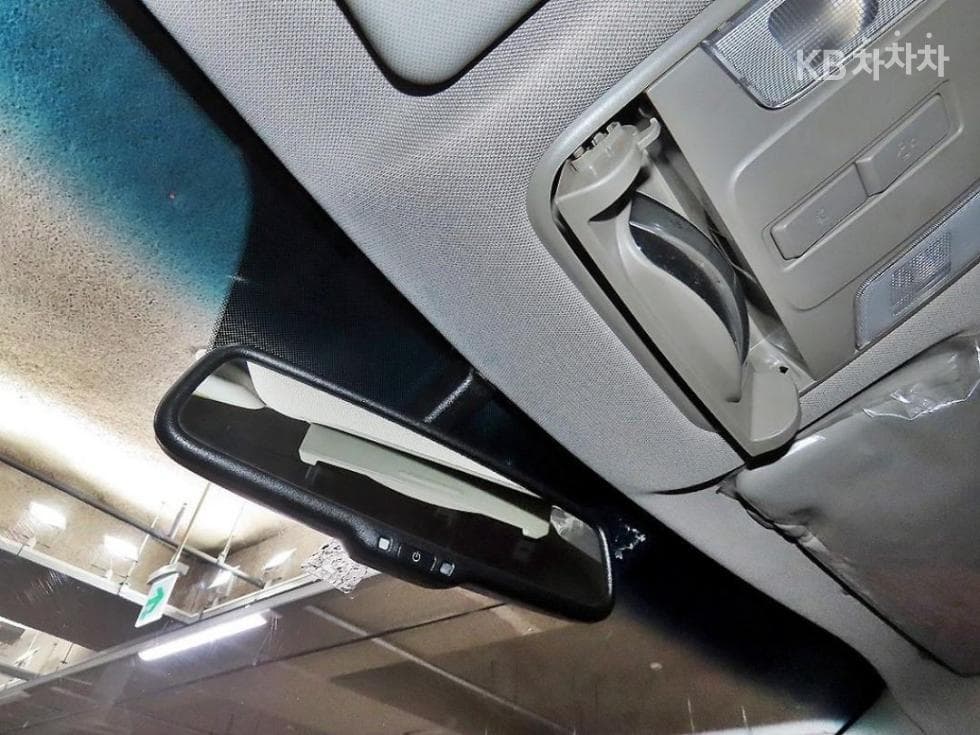 Kia All New Carnival6Seater승 2.2 Diesel 휠체어 리프트 - 15