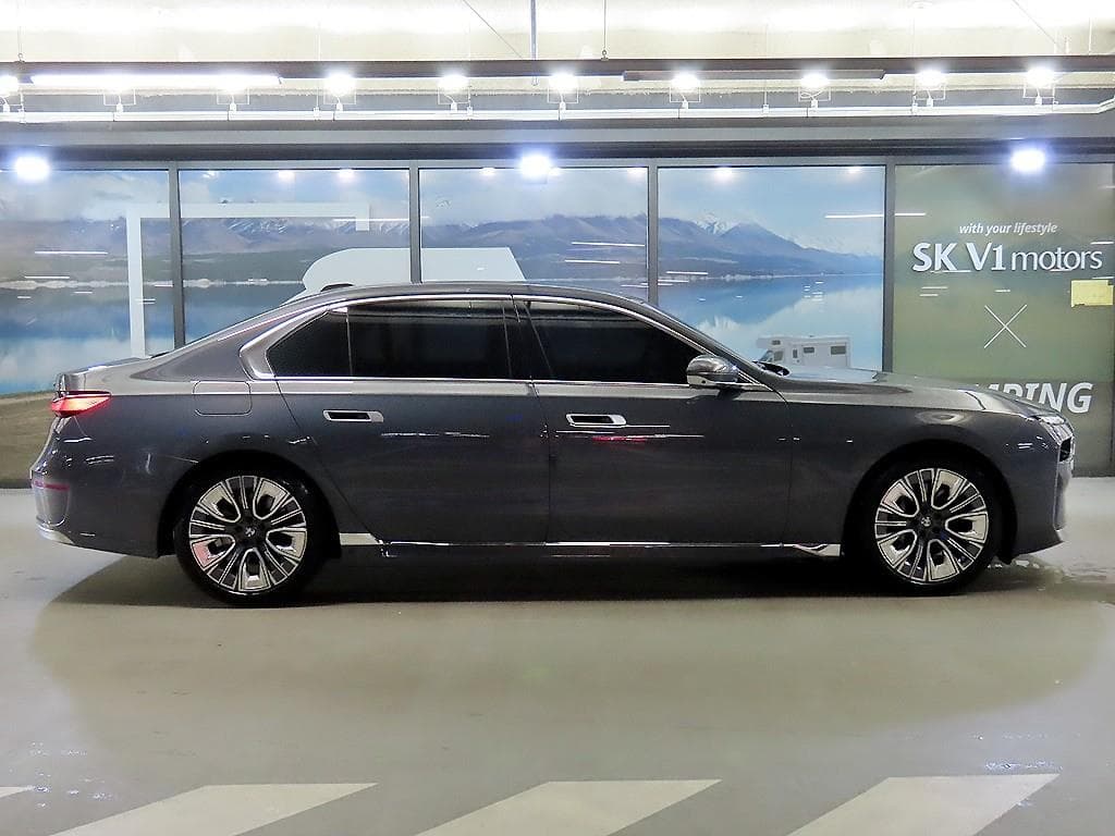 BMW 7시리즈(G70)740i sDrive M Sport Executive - 3