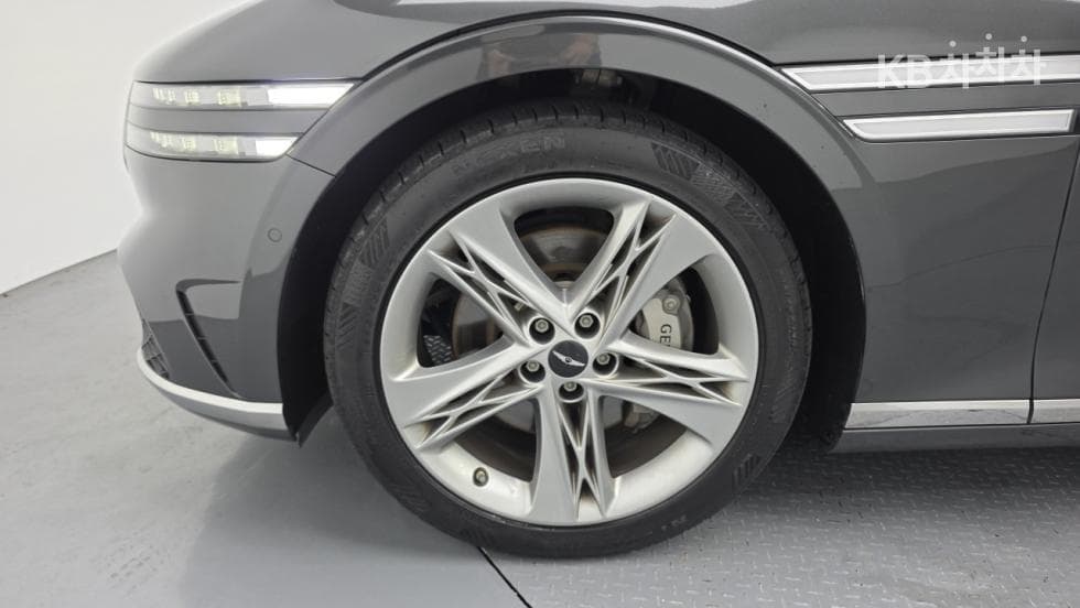 Дженезис G90(RS4)3.5T AWD Стандартен - 6