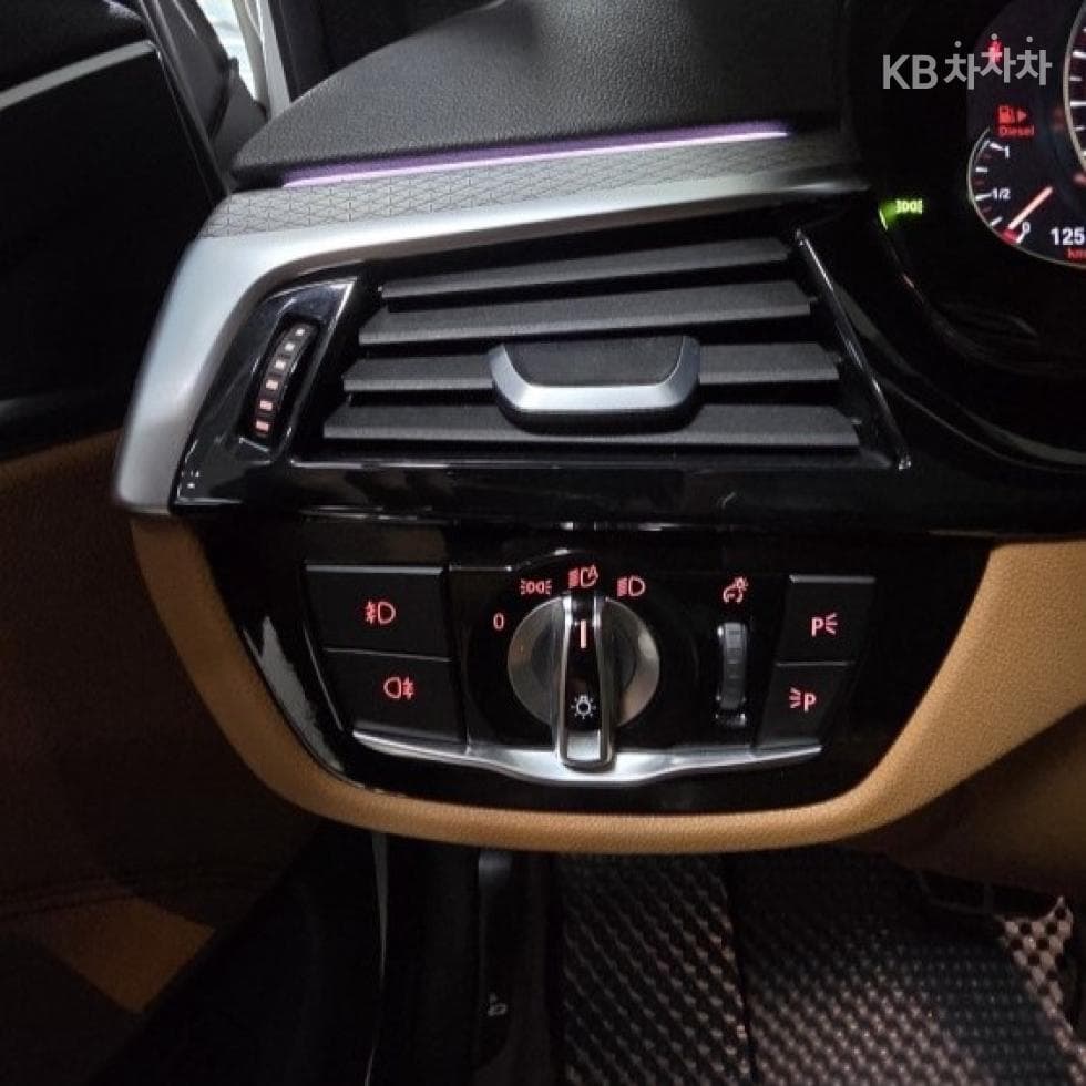 BMW 올Нов5 Серия (G30)520d M Sport Plus - 14