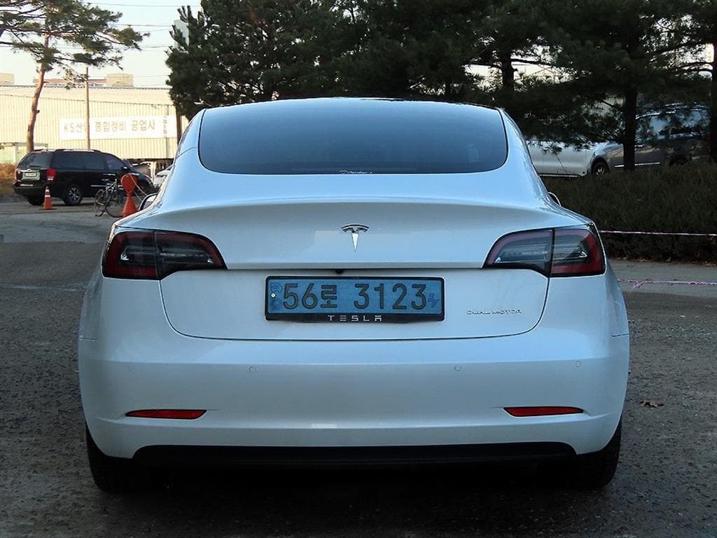 테슬라 Model 3Long Range - 4