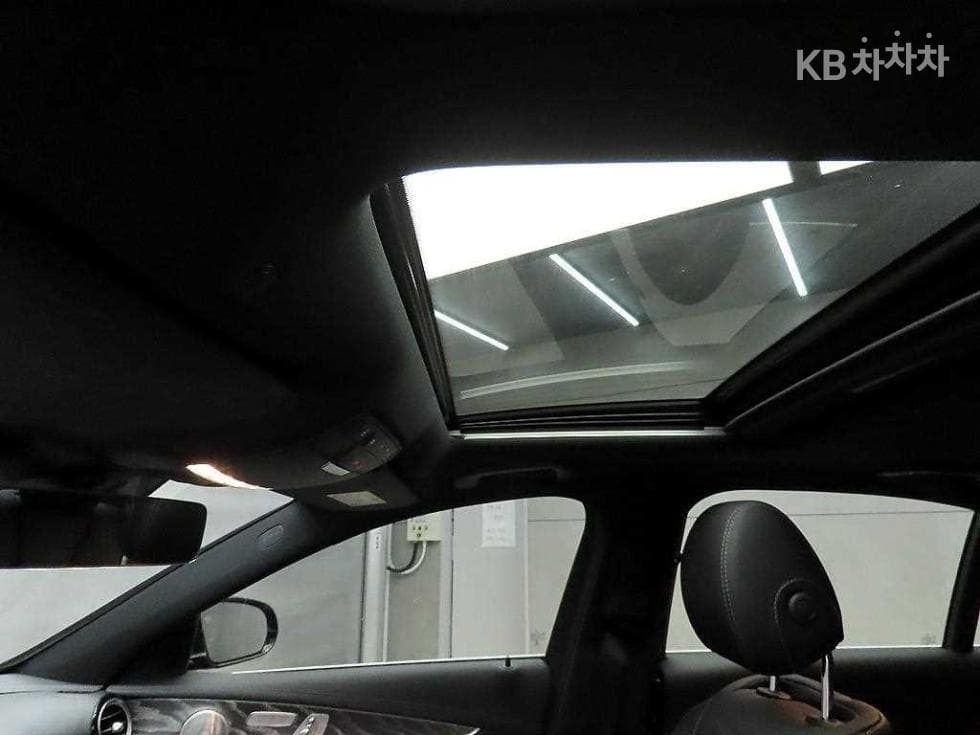 Mercedes-Benz E-Клас (W213)E350 4MATIC Avantgarde - 17