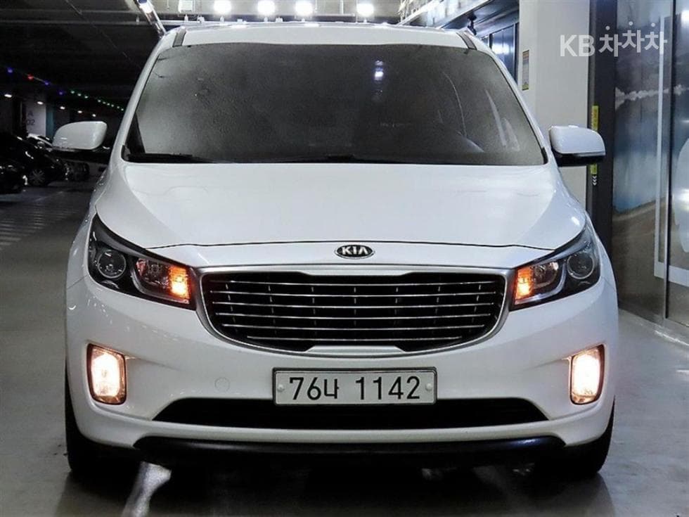 Киа All New Канивал6Местен승 2.2 Дизел 휠체어 리프트 - 2