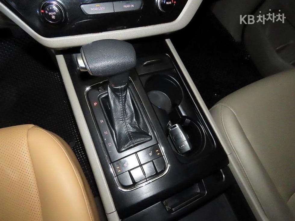 Киа All New Канивал6Местен승 2.2 Дизел 휠체어 리프트 - 9