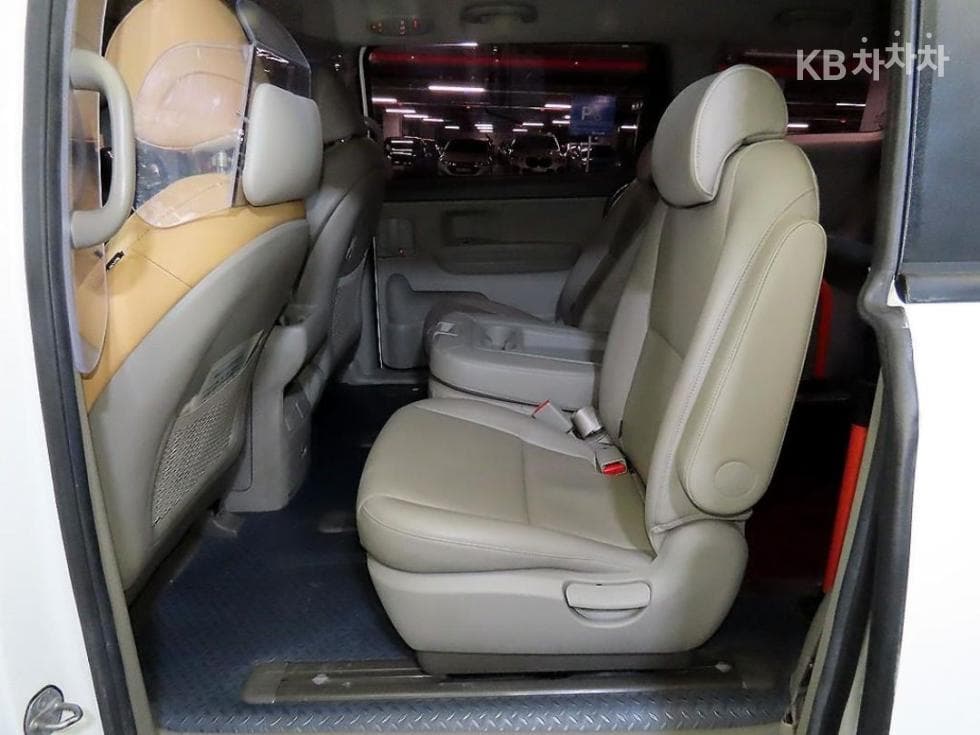 Киа All New Канивал6Местен승 2.2 Дизел 휠체어 리프트 - 15