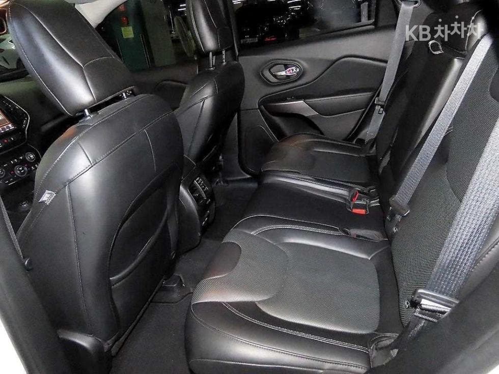 지프 체로키(KL)2.4 Gasoline FWD Limited - 7