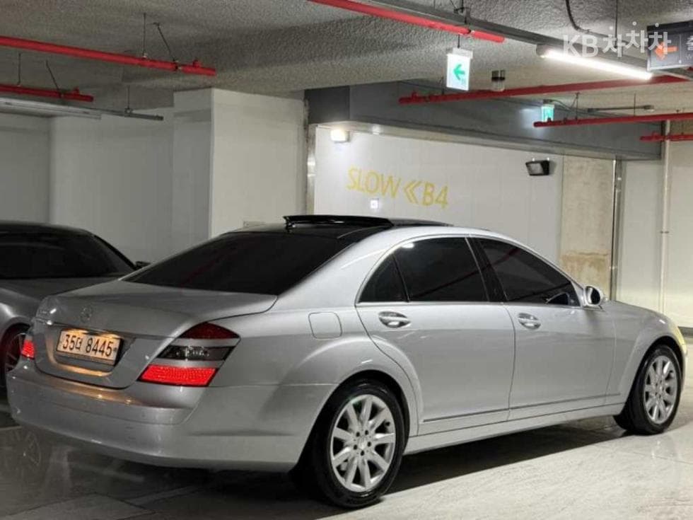 Mercedes-Benz Нов S-КласS550 W221 - 2