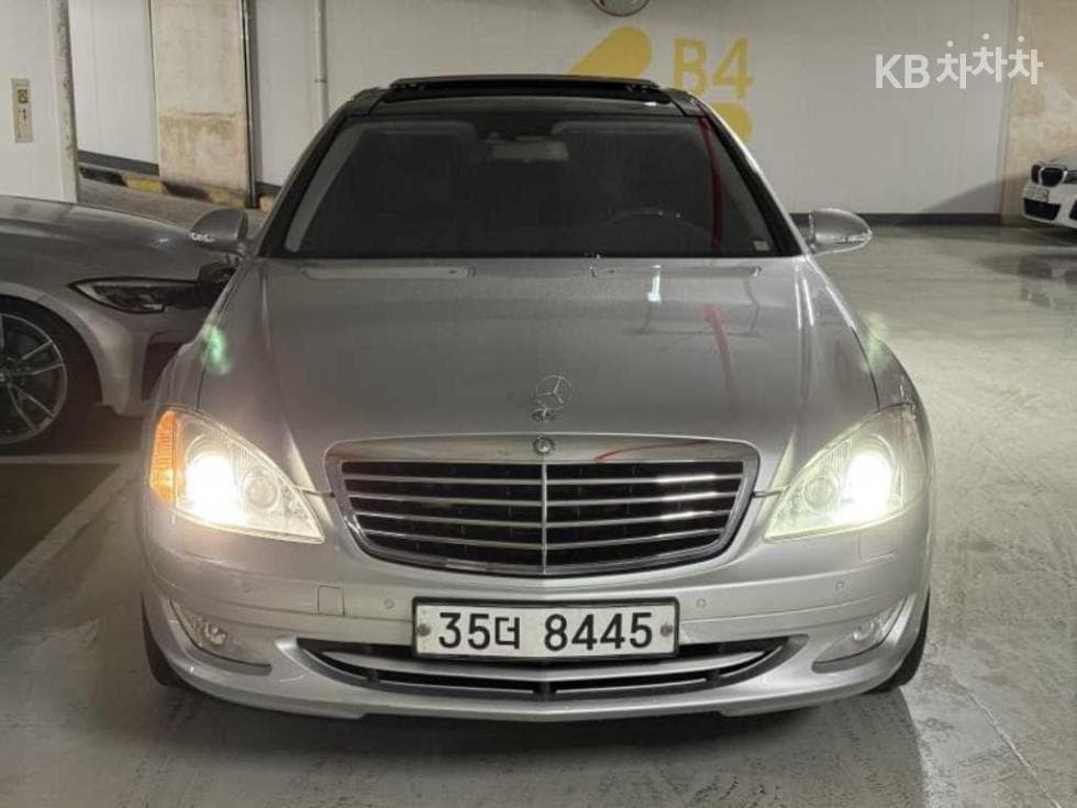 Mercedes-Benz Нов S-КласS550 W221 - 3