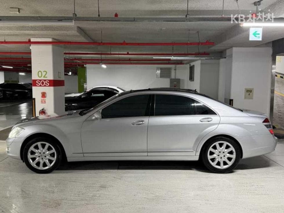 Mercedes-Benz Нов S-КласS550 W221 - 5