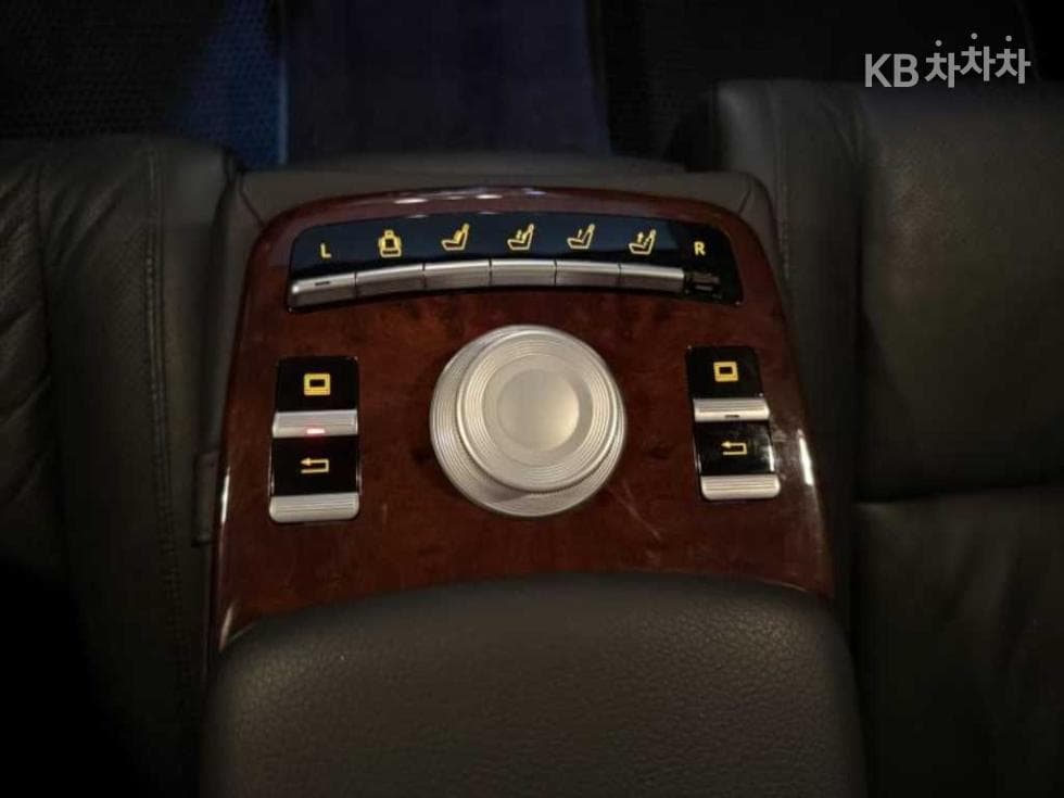 Mercedes-Benz Нов S-КласS550 W221 - 16