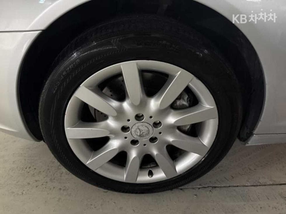 Mercedes-Benz Нов S-КласS550 W221 - 20