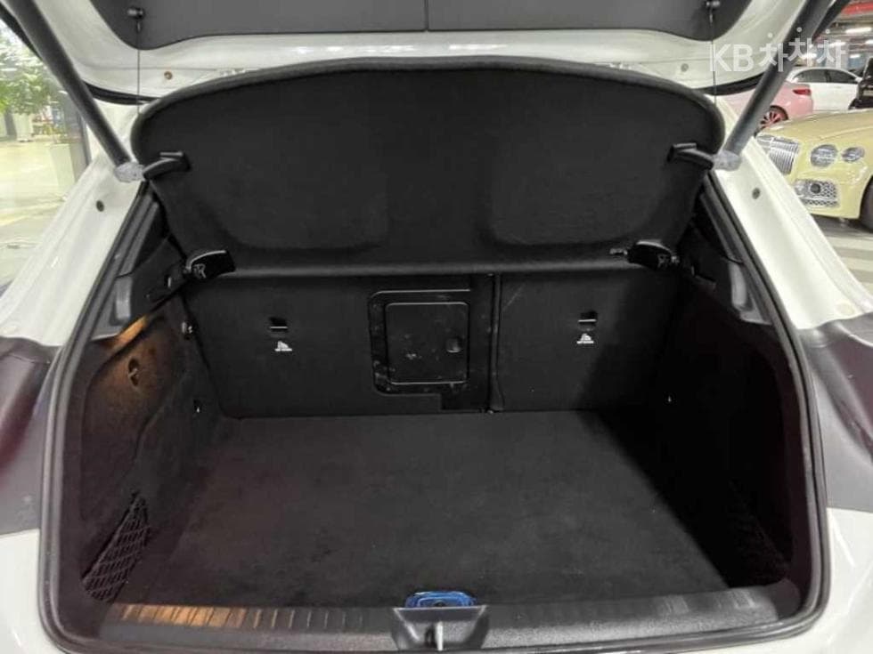 Mercedes-Benz GLA X156GLA45 AMG 4매틱 - 6