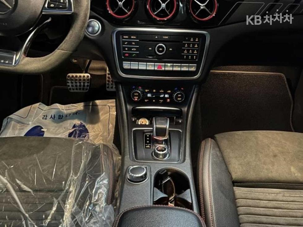 Mercedes-Benz GLA X156GLA45 AMG 4매틱 - 11