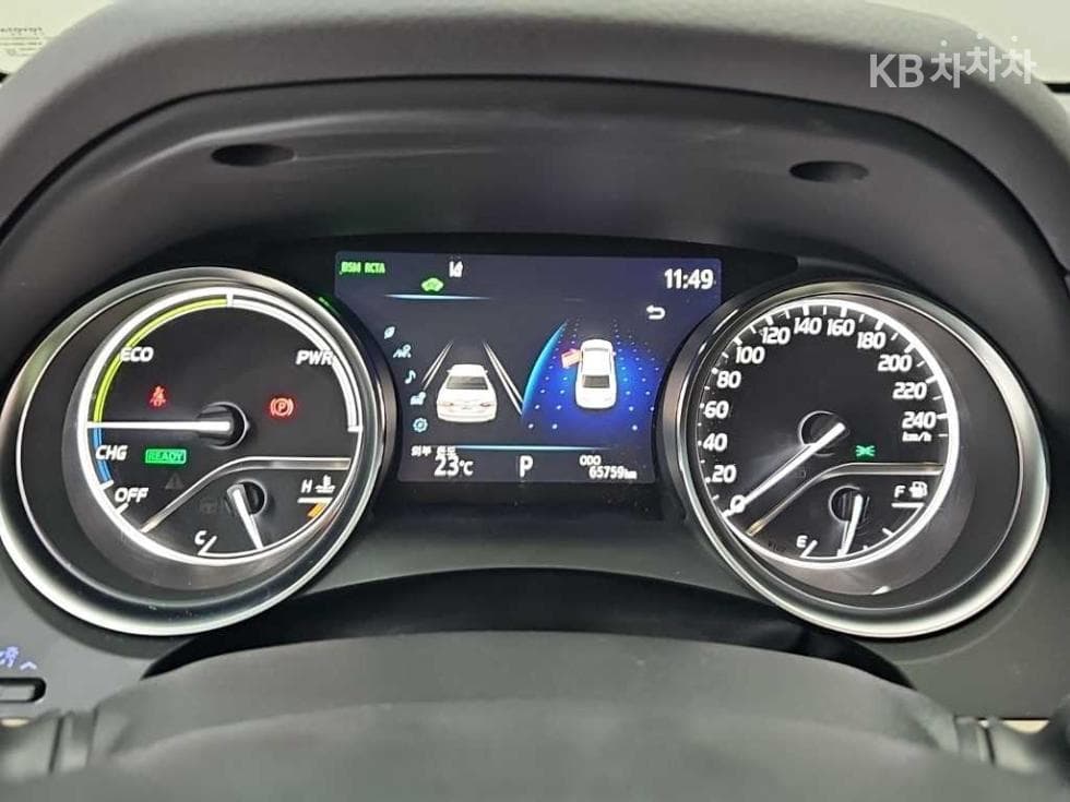 Toyota Camry XV702.5L хибрид XLE - 6
