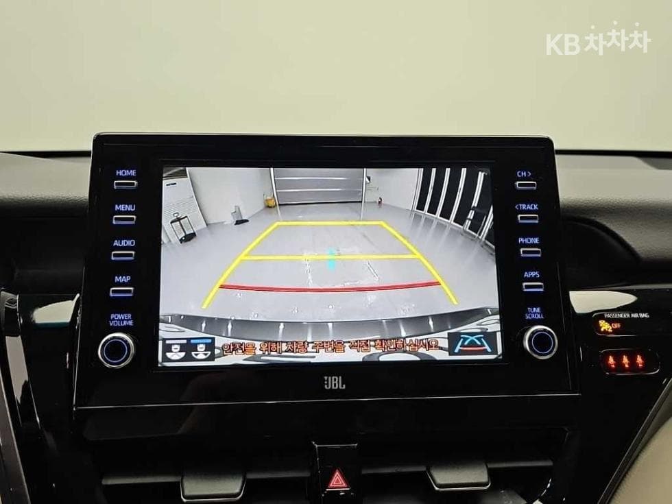 Toyota Camry XV702.5L хибрид XLE - 15