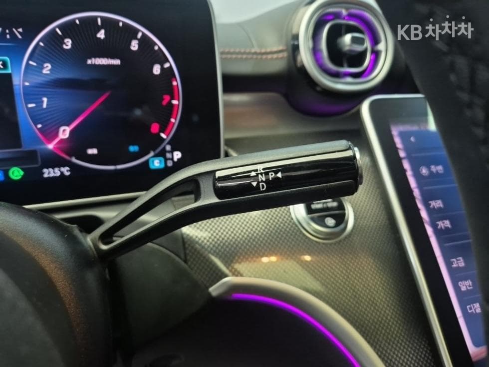 Mercedes-Benz The New (фейслифт) C-КласC300 e 4Matic AMG Line - 8